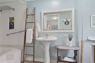 8 N Railroad Ave, Jamesport, NY 11901 - Photo 12