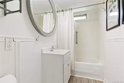 8 North Railroad Avenue, Jamesport, NY 11901 - Photo 16