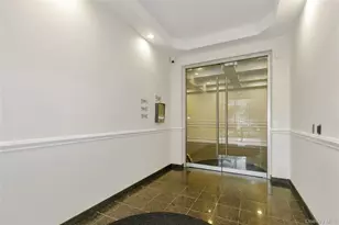 15 Canterbury Rd, Great Neck, NY 11021 - Photo 16