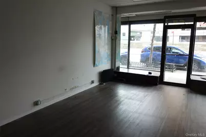 9250 Queens Boulevard #Str6, Rego Park, NY 11374 - Photo 4