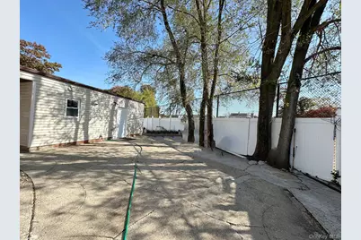 200 Saint Regis Drive, Massapequa, NY 11762 - Photo 14