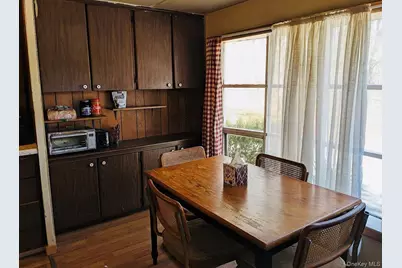 620 Montauk Highway #32, Westhampton Beach, NY 11978 - Photo 4