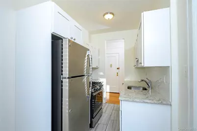 31 Pondfield Road W #63, Bronxville, NY 10708 - Photo 12