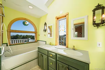 240A Oak Beach Road, Babylon, NY 11702 - Photo 26