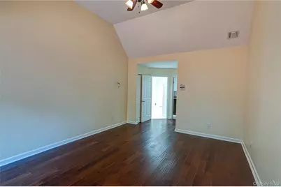 52 Admirals Drive E, Bay Shore, NY 11706 - Photo 16