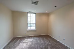 52 Admirals Dr E, Bay Shore, NY 11706 - Photo 18