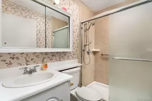 182 Strathmore Gate Dr, Stony Brook, NY 11790 - Photo 14