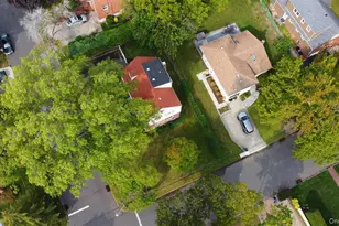 106 Grandview Ave, Great Neck, NY 11020 - Photo 34