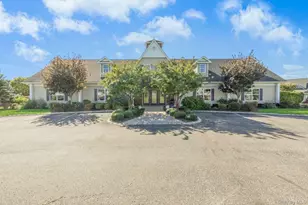 67 Stoneleigh Dr, Riverhead, NY 11901 - Photo 26