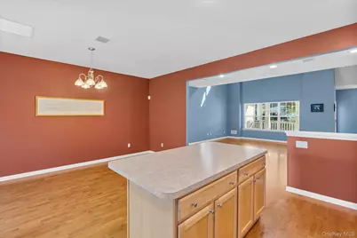 67 Stoneleigh Drive, Riverhead, NY 11901 - Photo 10