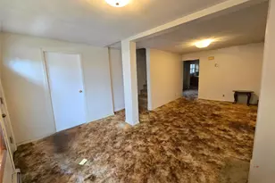 229 Rushmore Ave, Carle Place, NY 11514 - Photo 4