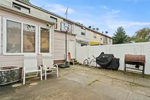 135-12 223rd St, Springfield Gardens, NY 11413 - Photo 14