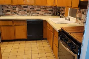 135-12 223rd St, Springfield Gardens, NY 11413 - Photo 6