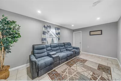14 Dartmouth Drive, Bay Shore, NY 11706 - Photo 12