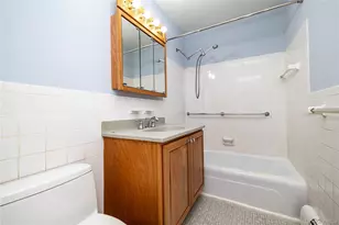 4030 Jerusalem Ave, Seaford, NY 11783 - Photo 16