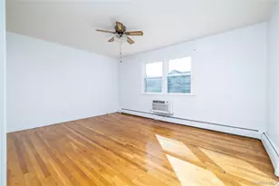 4030 Jerusalem Ave, Seaford, NY 11783 - Photo 8