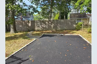 15 Lulu Drive, Lake Grove, NY 11755 - Photo 10