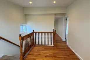 1361 Star Ave, Elmont, NY 11003 - Photo 24