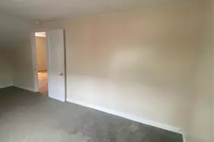 1361 Star Ave, Elmont, NY 11003 - Photo 28