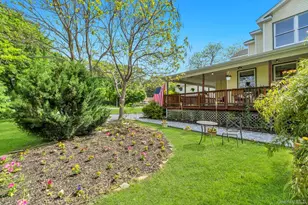 506 Moriches-Middle Island Road, Manorville, NY 11949 - Photo 6