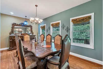 506 Moriches Middle Island Road, Manorville, NY 11949 - Photo 24