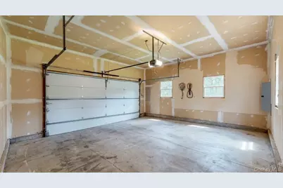 506 Moriches Middle Island Road, Manorville, NY 11949 - Photo 50