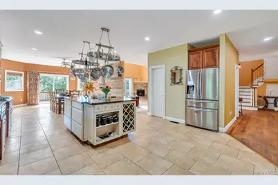 506 Moriches Middle Island Road, Manorville, NY 11949 - Photo 22