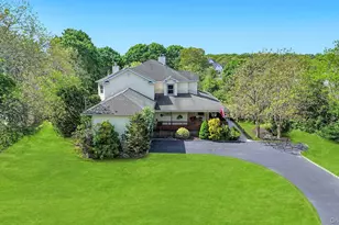 506 Moriches-Middle Island Road, Manorville, NY 11949 - Photo 2