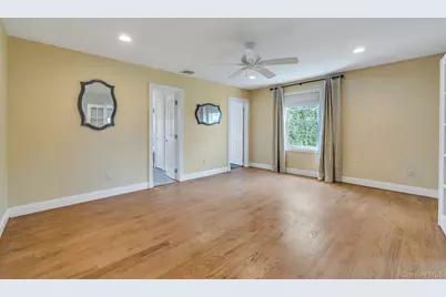 506 Moriches Middle Island Road, Manorville, NY 11949 - Photo 34