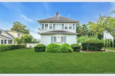 9450 Old Sound Avenue, Mattituck, NY 11952 - Photo 1