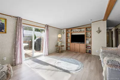 1795 Osborne Avenue #75, Riverhead, NY 11901 - Photo 8