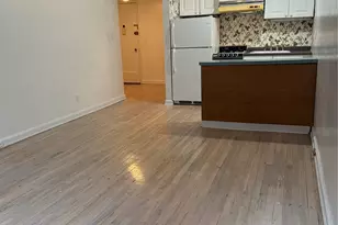 15 Canterbury Rd, Great Neck, NY 11021 - Photo 6