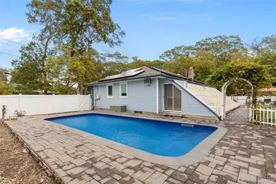 348 Hauser Avenue, Holbrook, NY 11741 - Photo 30