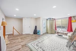 21 Thames St, Brooklyn, NY 11206 - Photo 8