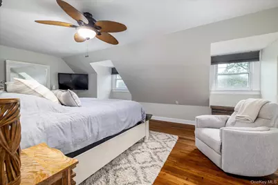 1729 Gormley Avenue, Merrick, NY 11566 - Photo 20