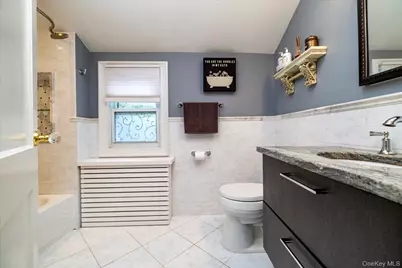 1729 Gormley Avenue, Merrick, NY 11566 - Photo 18