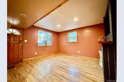 993 Duncan Street, Bronx, NY 10469 - Photo 12