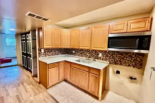 993 Duncan St, Bronx, NY 10469 - Photo 2