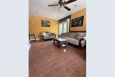 135 Forrest Avenue, Shirley, NY 11967 - Photo 10