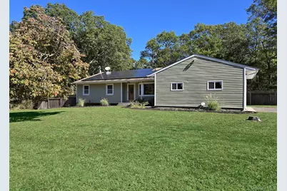 15 Garden Lane, Yaphank, NY 11980 - Photo 4