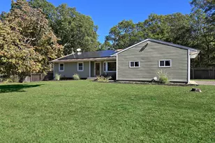 15 Garden Ln, Yaphank, NY 11980 - Photo 4