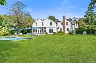 46 Bellport Ln, Bellport, NY 11713 - Photo 2