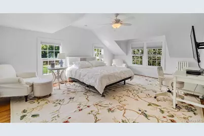 46 Bellport Lane, Bellport, NY 11713 - Photo 14