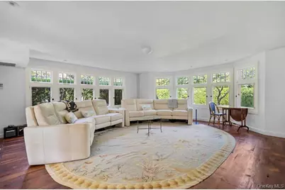 46 Bellport Lane, Bellport, NY 11713 - Photo 8