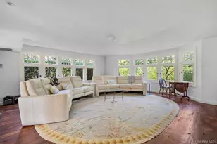 46 Bellport Ln, Bellport, NY 11713 - Photo 8