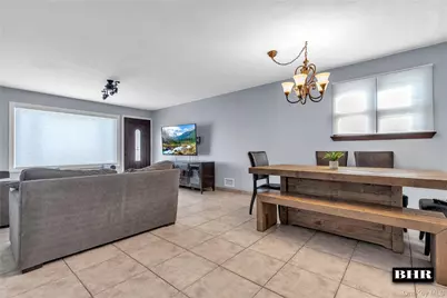 6 Mulberry Avenue, New York, NY 10314 - Photo 12