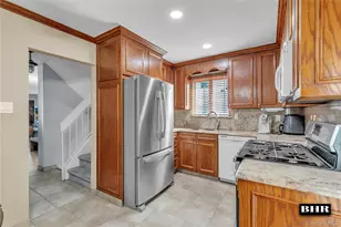 6 Mulberry Ave, New York, NY 10314 - Photo 8