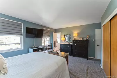 61 Maine Avenue #D14, Rockville Centre, NY 11570 - Photo 10