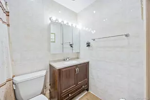 75-21 Caldwell Ave, Middle Village, NY 11379 - Photo 32