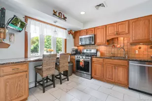 34 Raker Rd, Poughkeepsie, NY 12603 - Photo 8